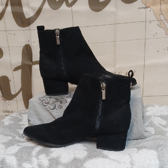 a new day Shoes - A. NEW DAY. SIZE 6.5 .Black Ankle  beautiful Boots